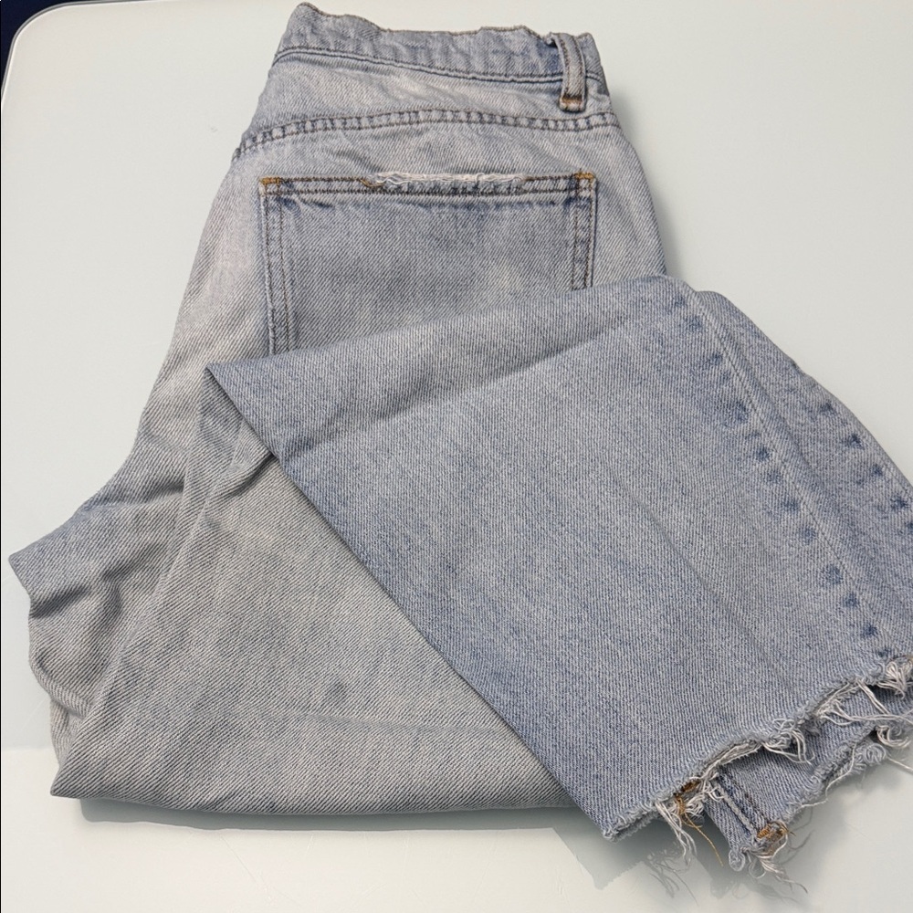 BDG Distressed Relax Fit Jeans